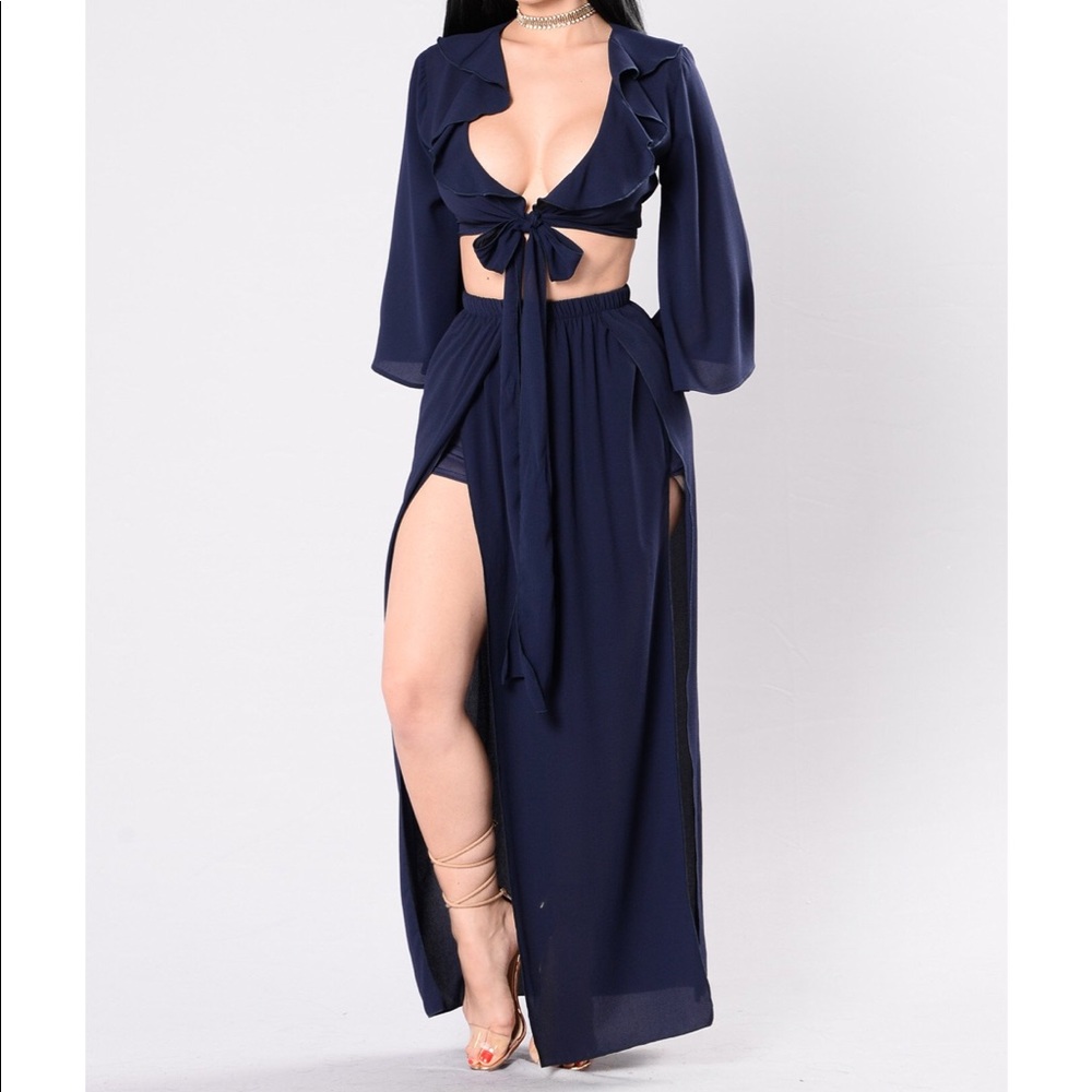 Fashion Nova Ruffle Em Up set